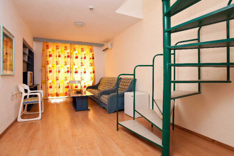 Perla Plaza Hotel Primorsko Bagian luar foto