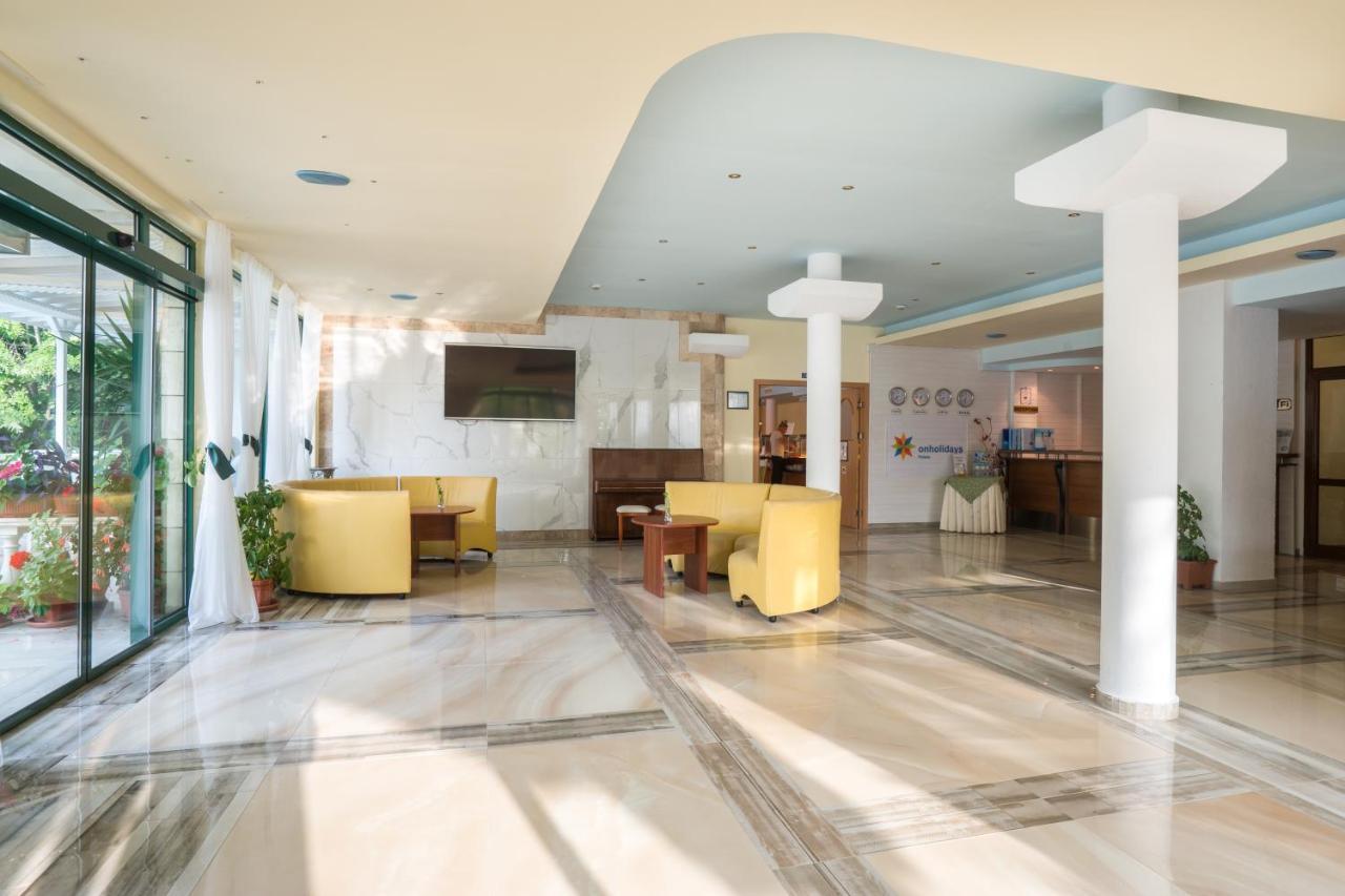 Perla Plaza Hotel Primorsko Bagian luar foto