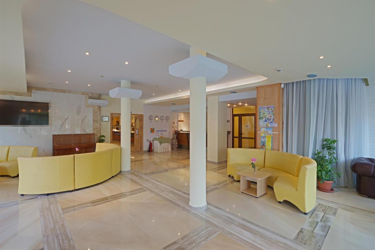 Perla Plaza Hotel Primorsko Bagian luar foto