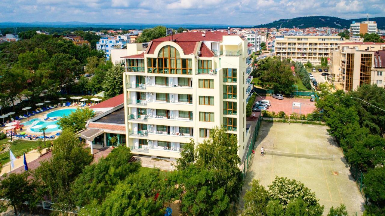 Perla Plaza Hotel Primorsko Bagian luar foto